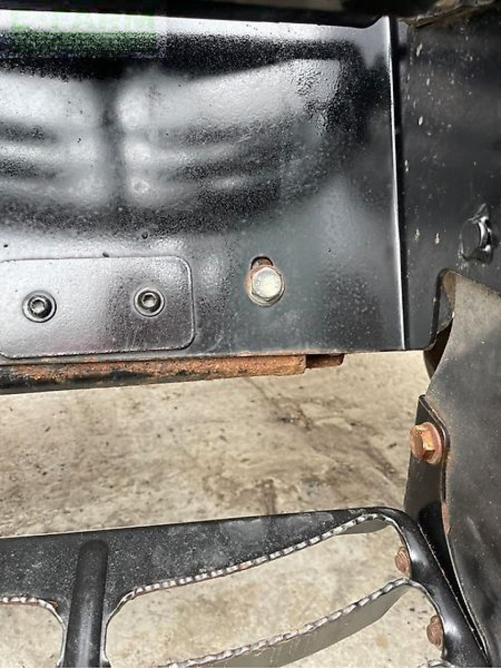 Farm tractor CLAAS arion 610