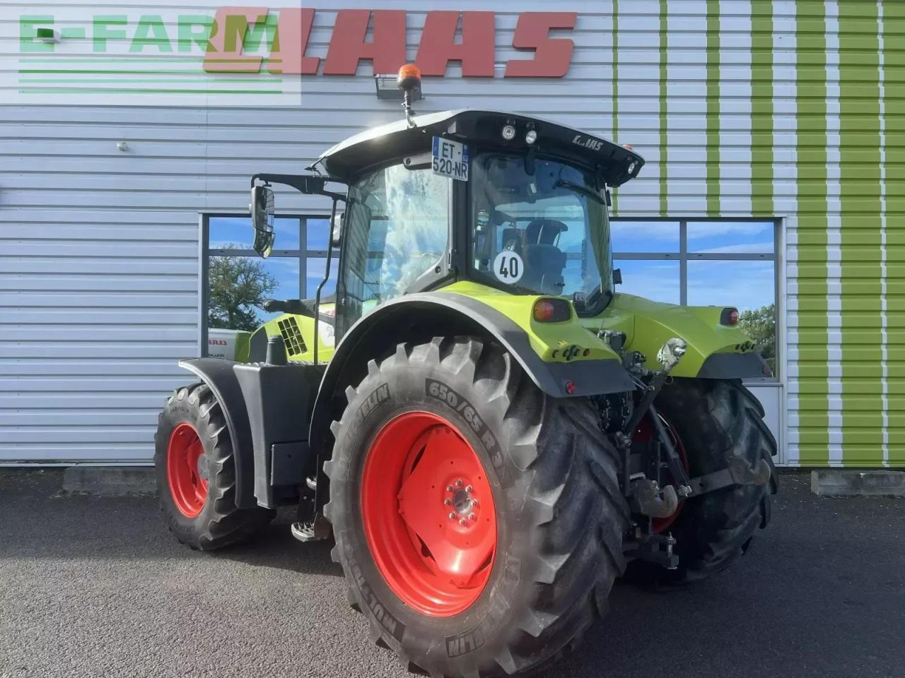 Farm tractor CLAAS arion 610 advance