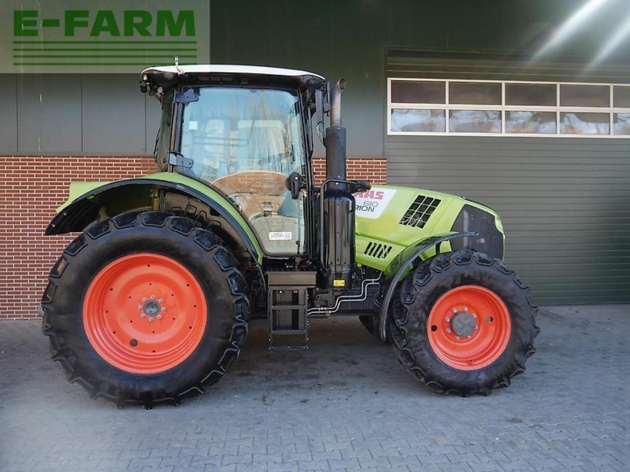 Farm tractor CLAAS arion 610 cis