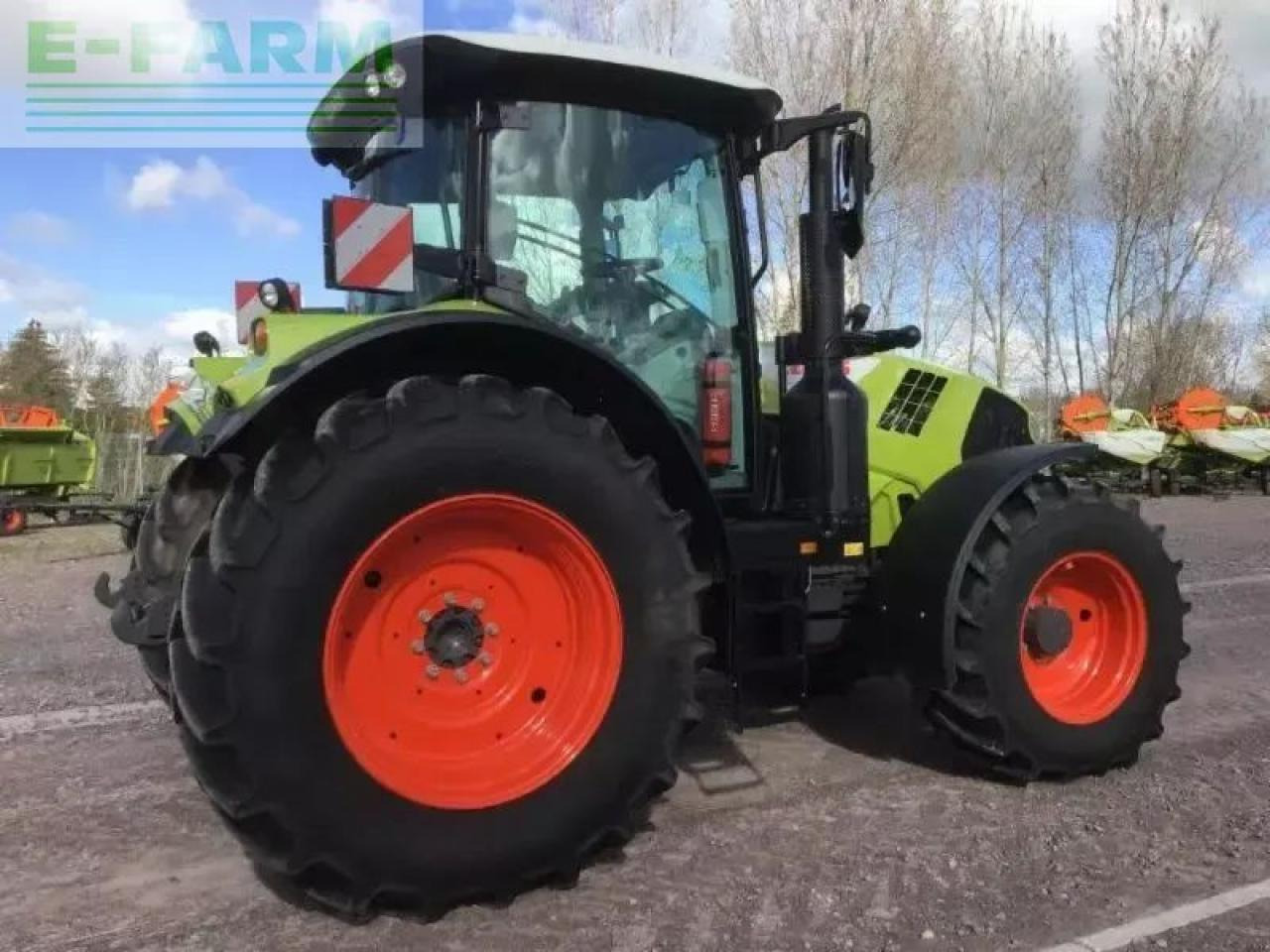 Farm tractor CLAAS arion 610 hexashift