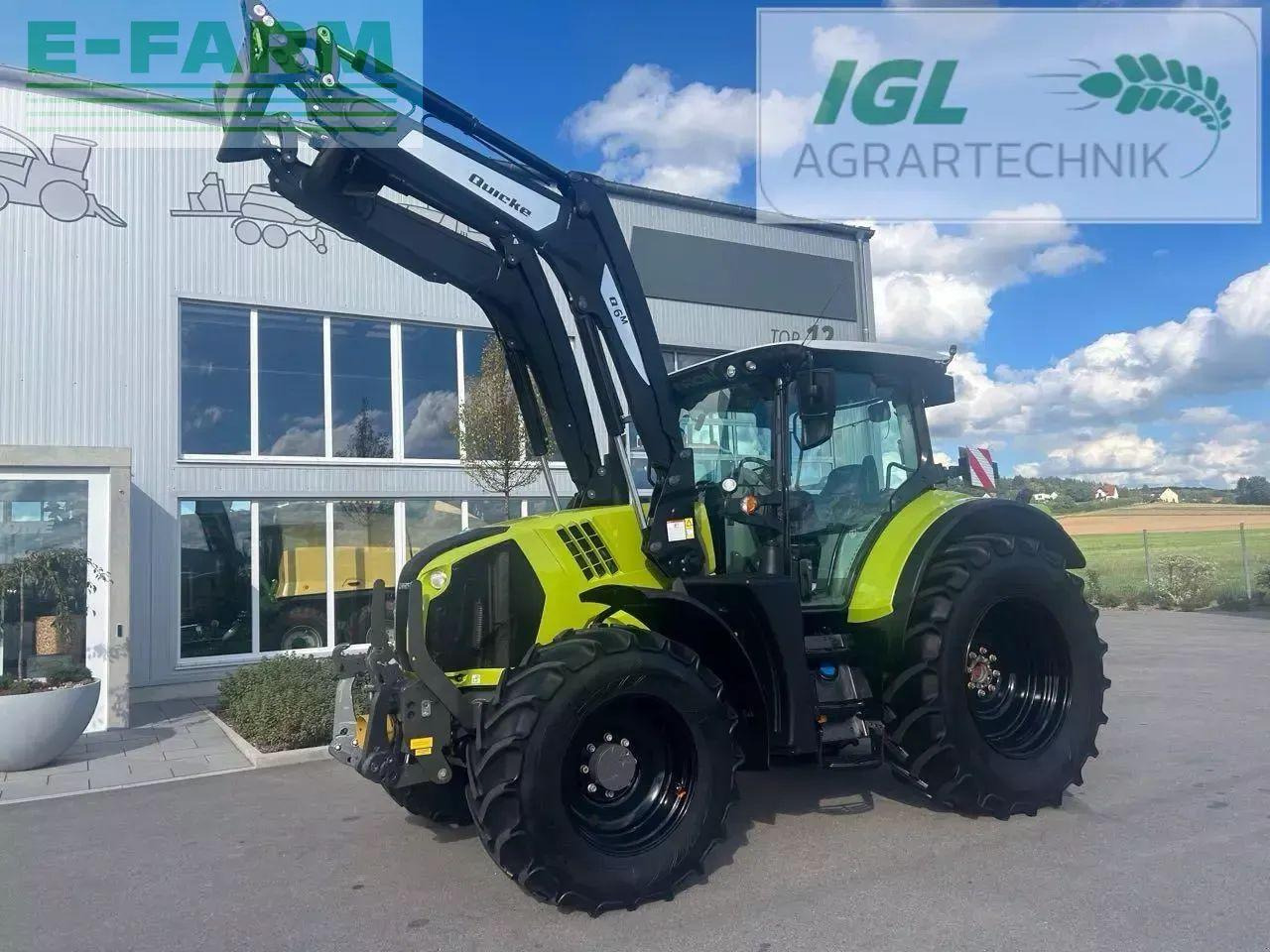 Farm tractor CLAAS arion 610 hexashift