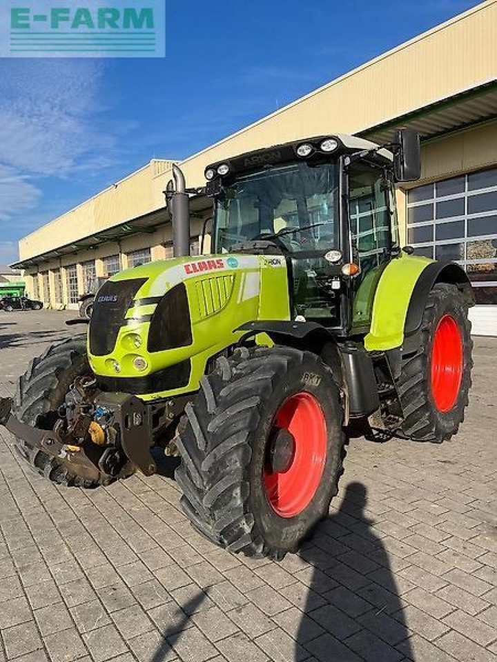 Farm tractor CLAAS arion 620