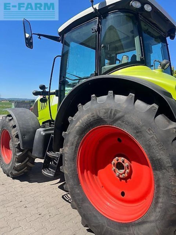Farm tractor CLAAS arion 620
