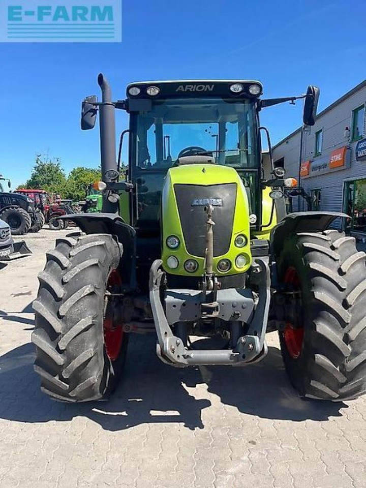 Farm tractor CLAAS arion 620