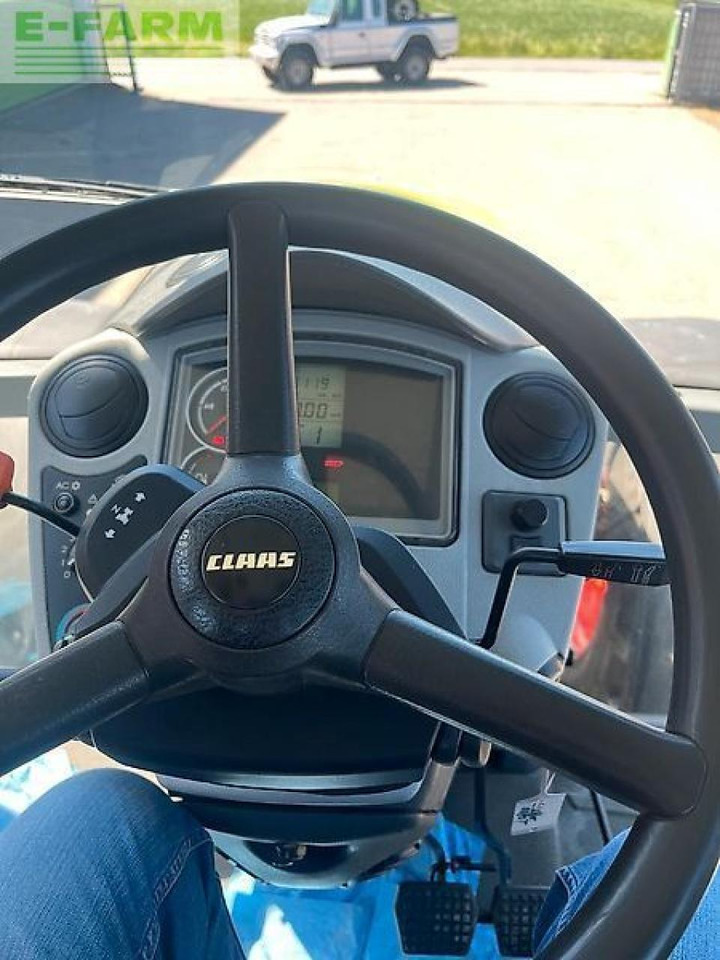 Farm tractor CLAAS arion 620