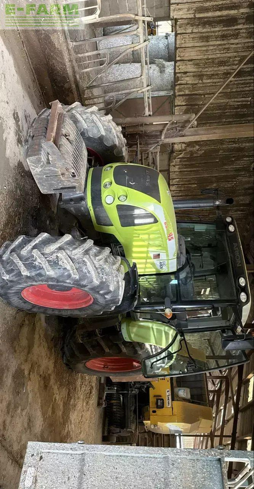 Farm tractor CLAAS arion 640