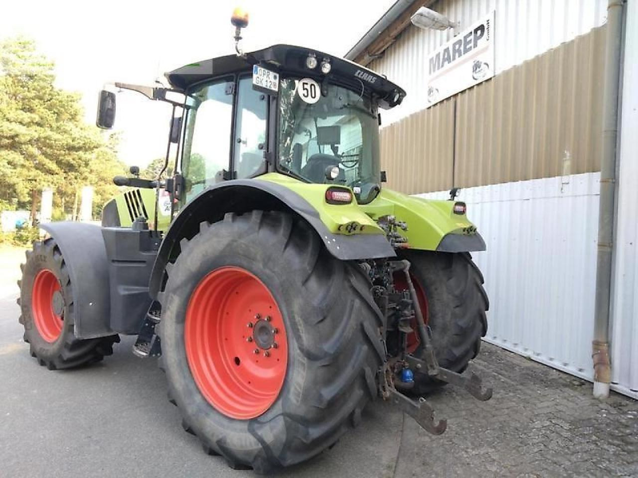 Farm tractor CLAAS arion 640
