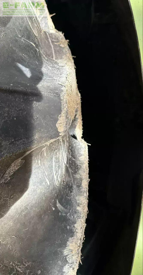 Farm tractor CLAAS arion 640