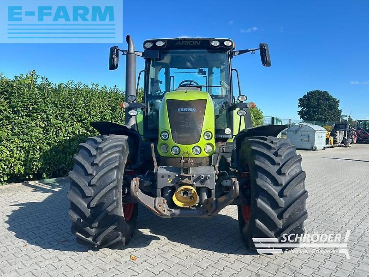Farm tractor CLAAS arion 640