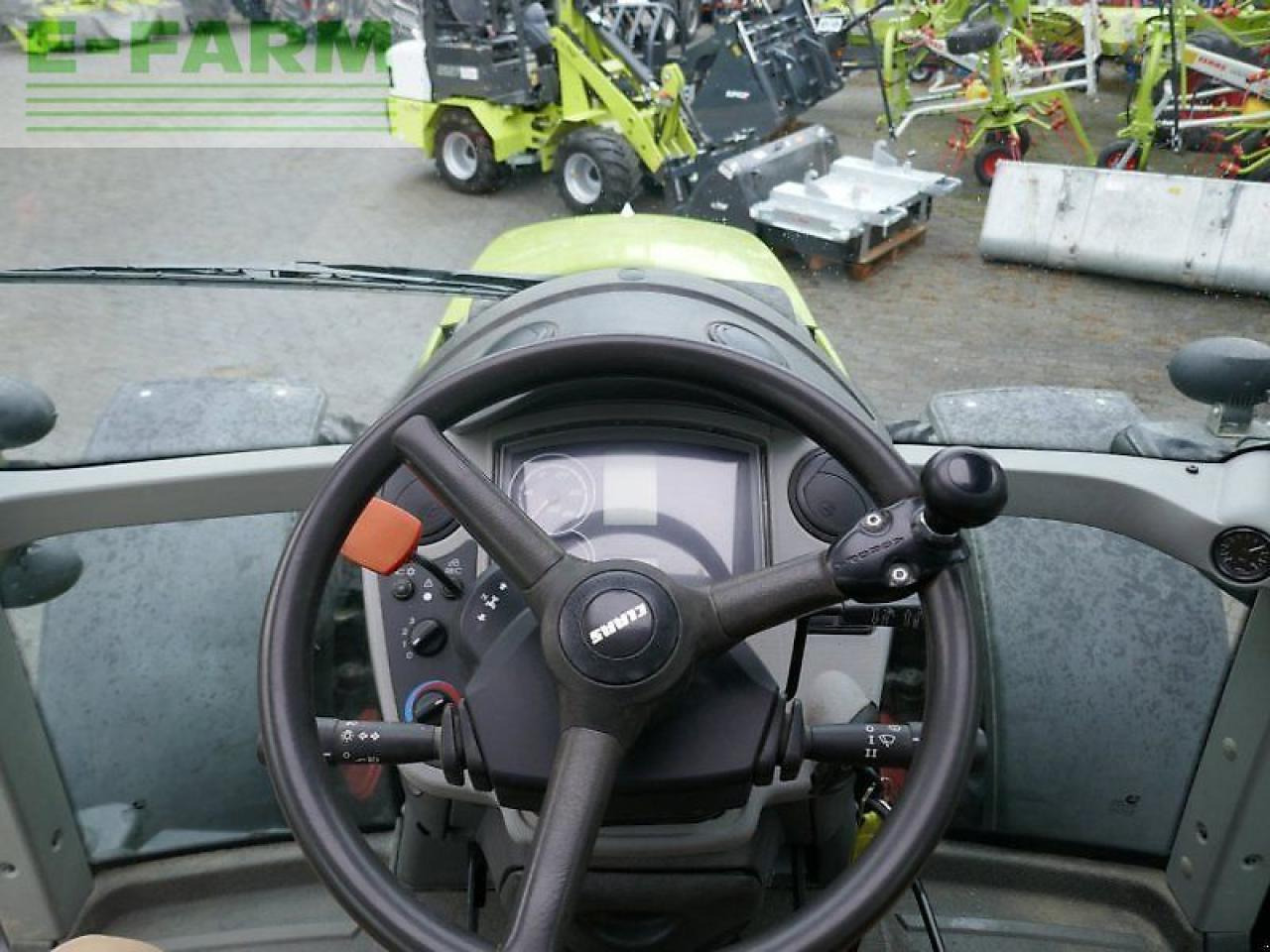 Farm tractor CLAAS arion 640 cebis