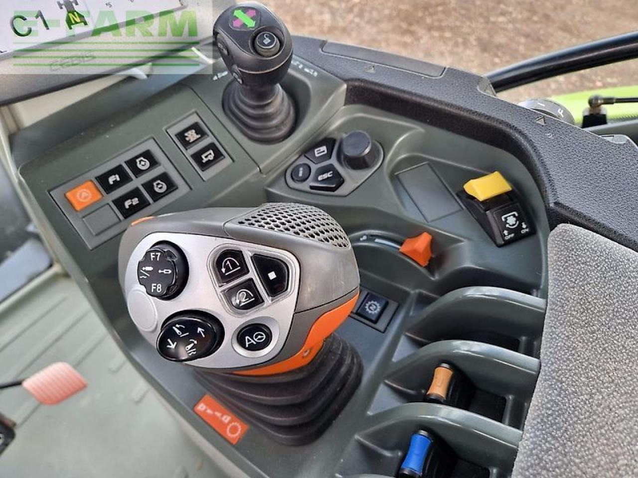 Farm tractor CLAAS arion 640 cebis CEBIS