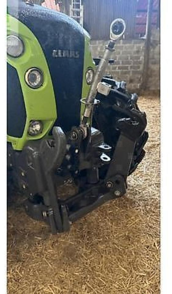 Farm tractor CLAAS arion 640 cis CIS