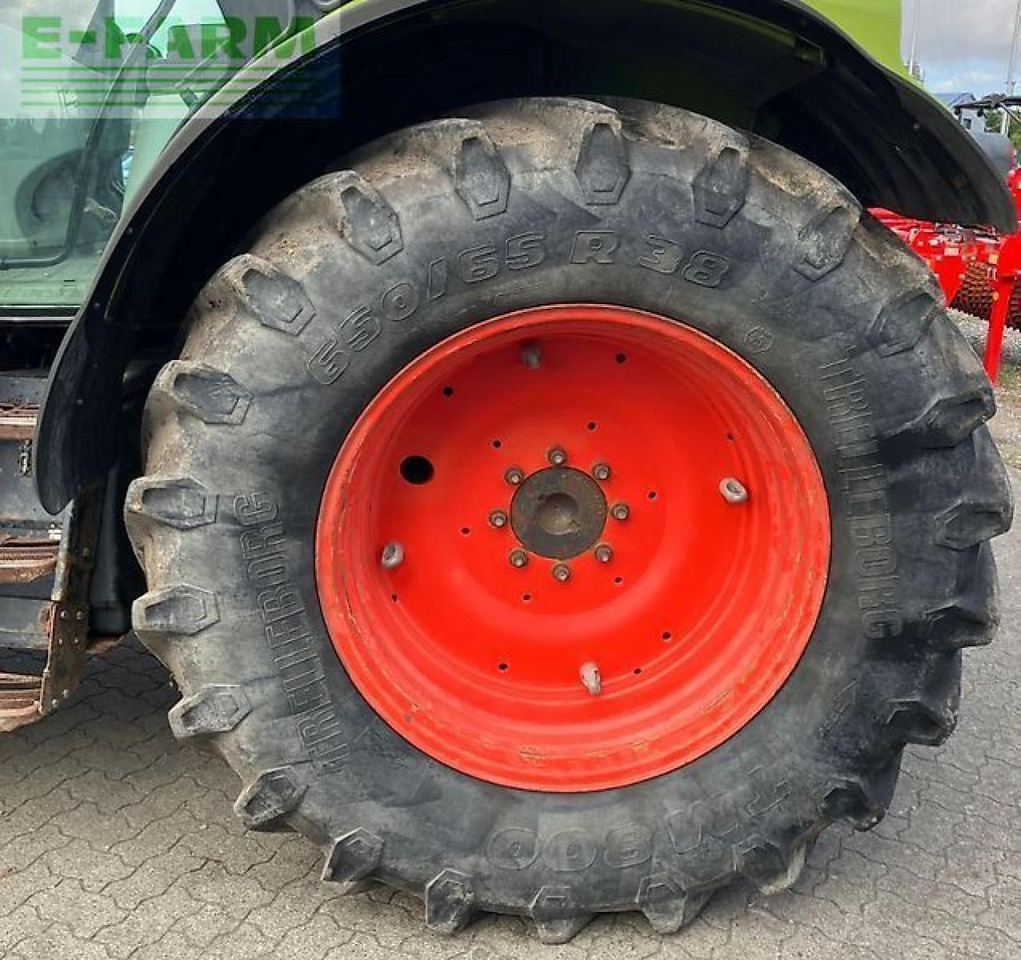 Farm tractor CLAAS arion 640 cis hexashift CIS