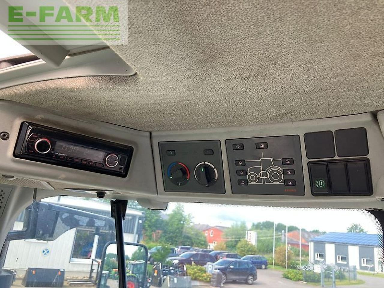 Farm tractor CLAAS arion 640 cis hexashift CIS
