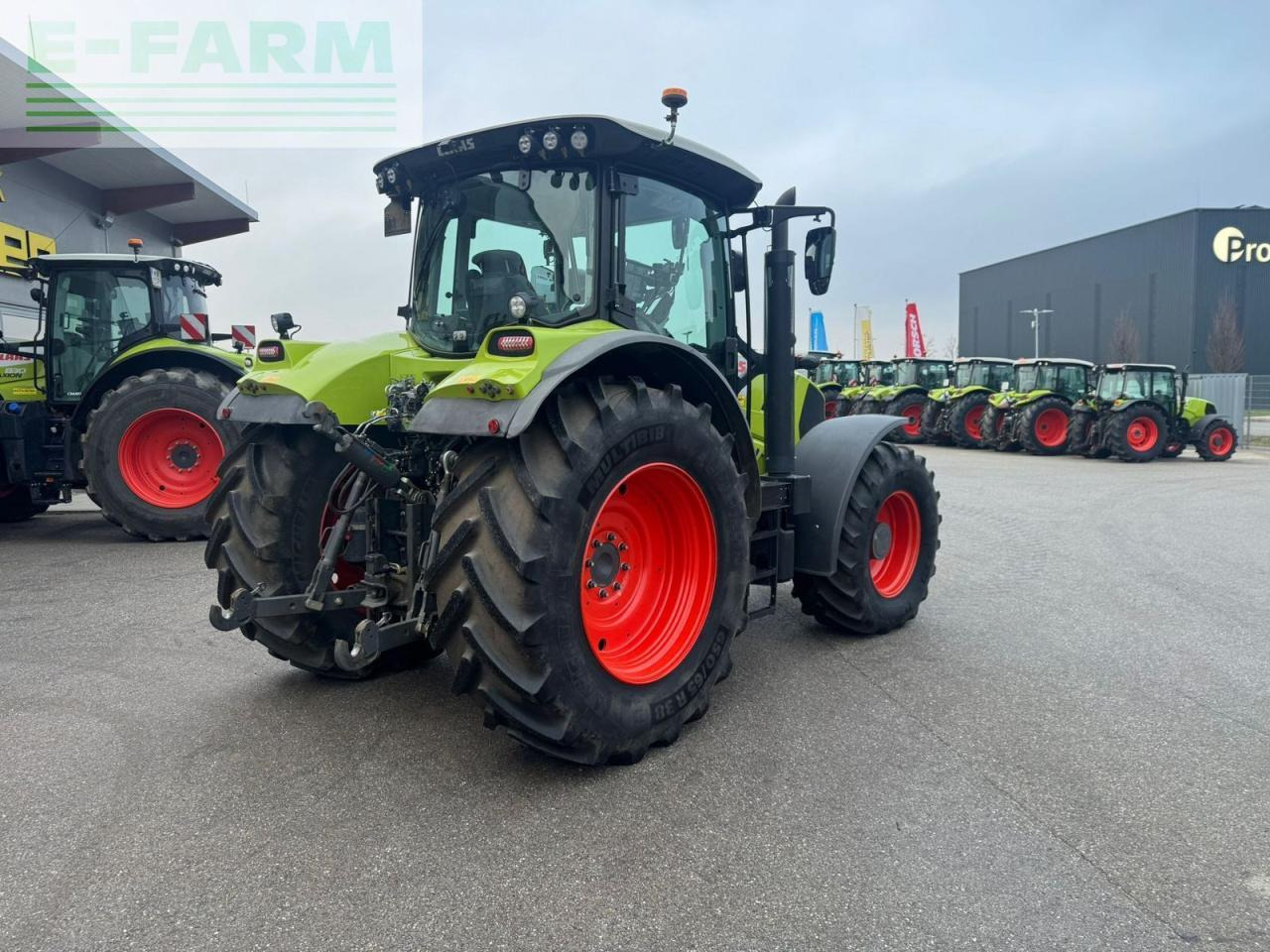 Farm tractor CLAAS arion 640 cmatic