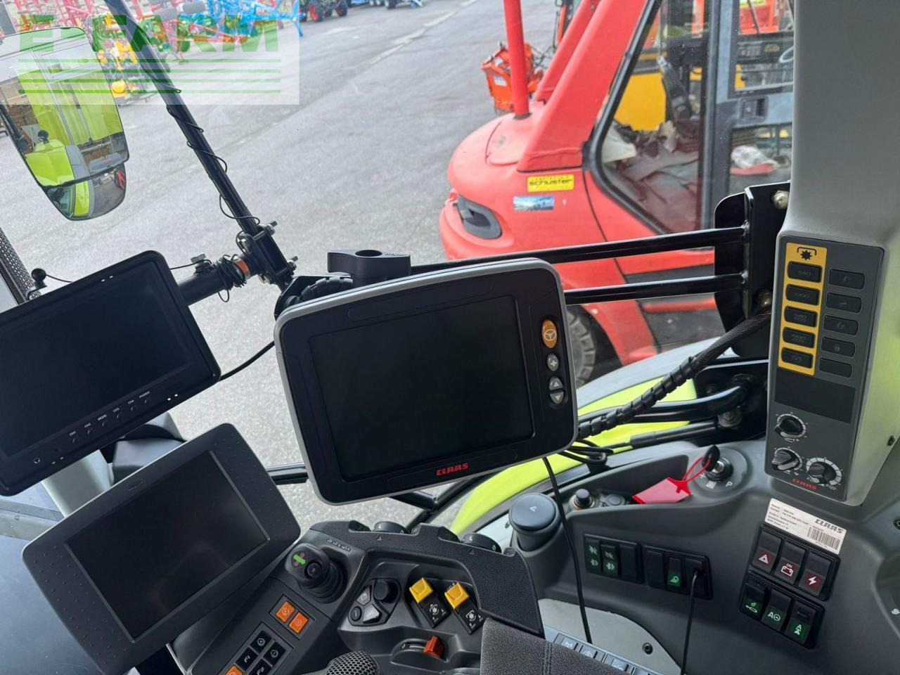 Farm tractor CLAAS arion 640 cmatic