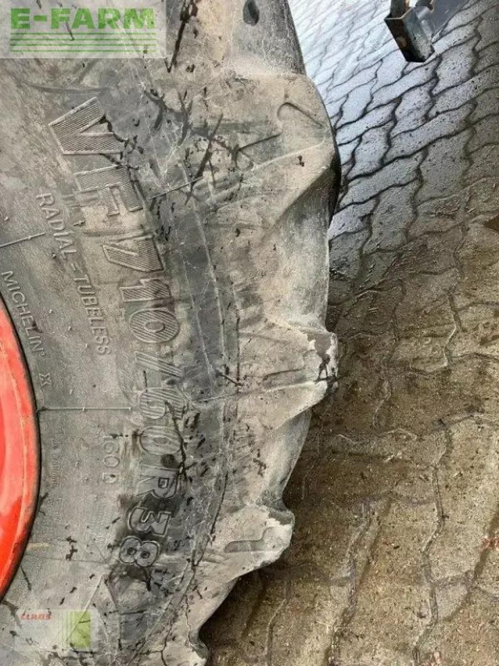 Farm tractor CLAAS arion 640 hexashift