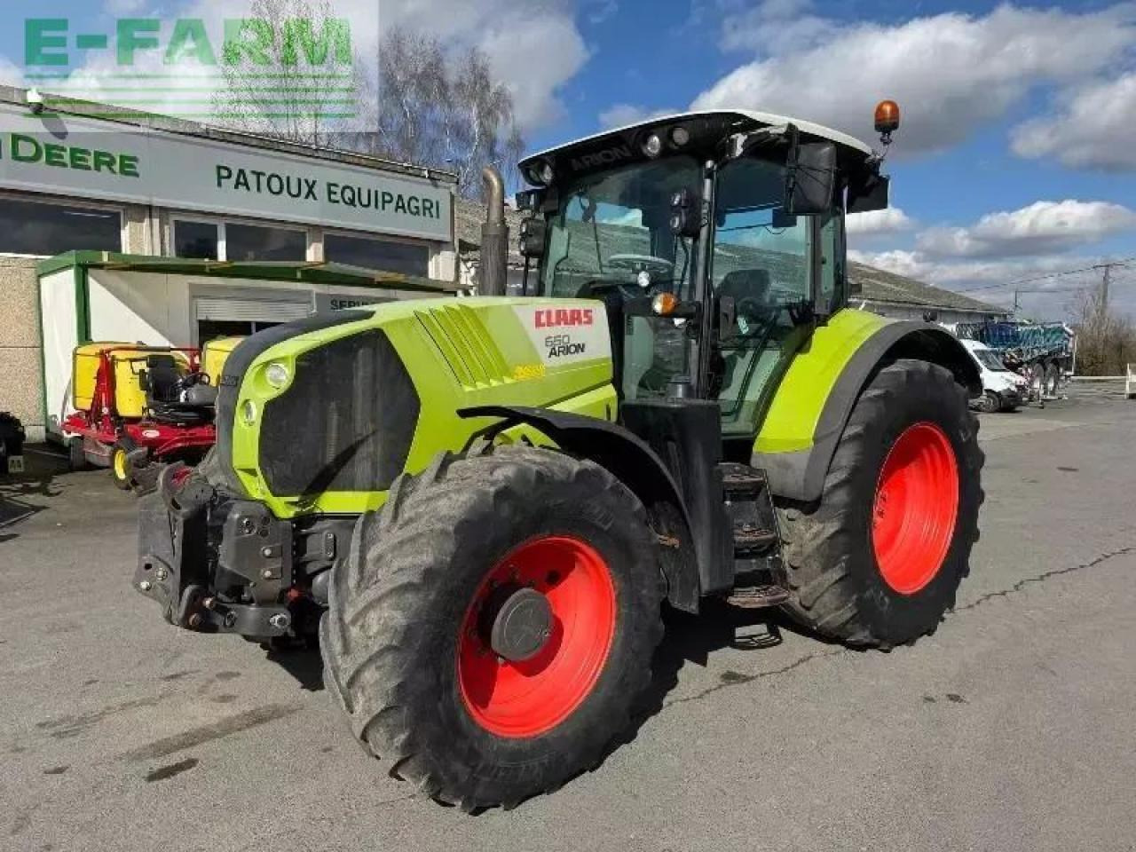 Farm tractor CLAAS arion 650