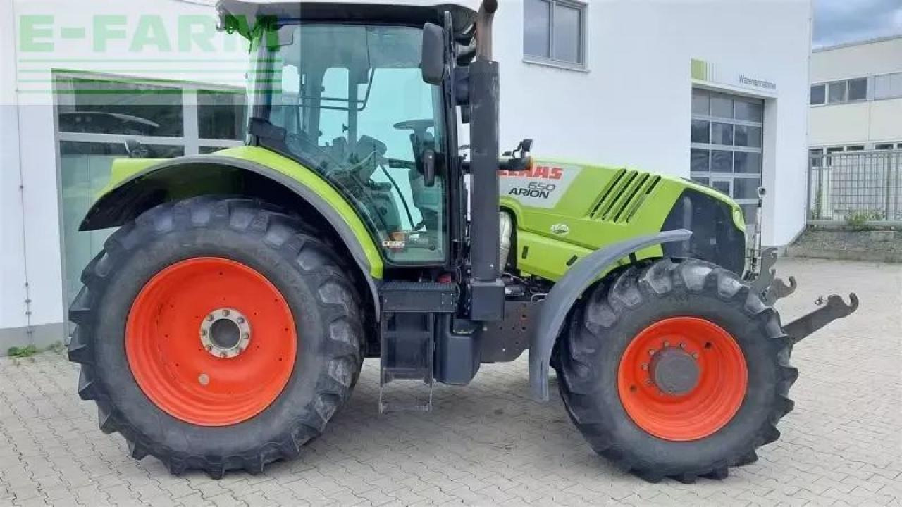 Farm tractor CLAAS arion 650