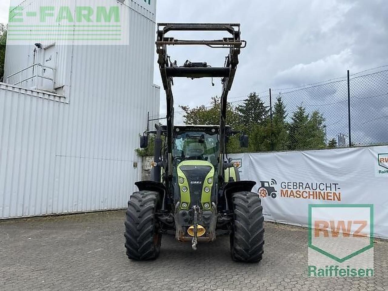Farm tractor CLAAS arion 650