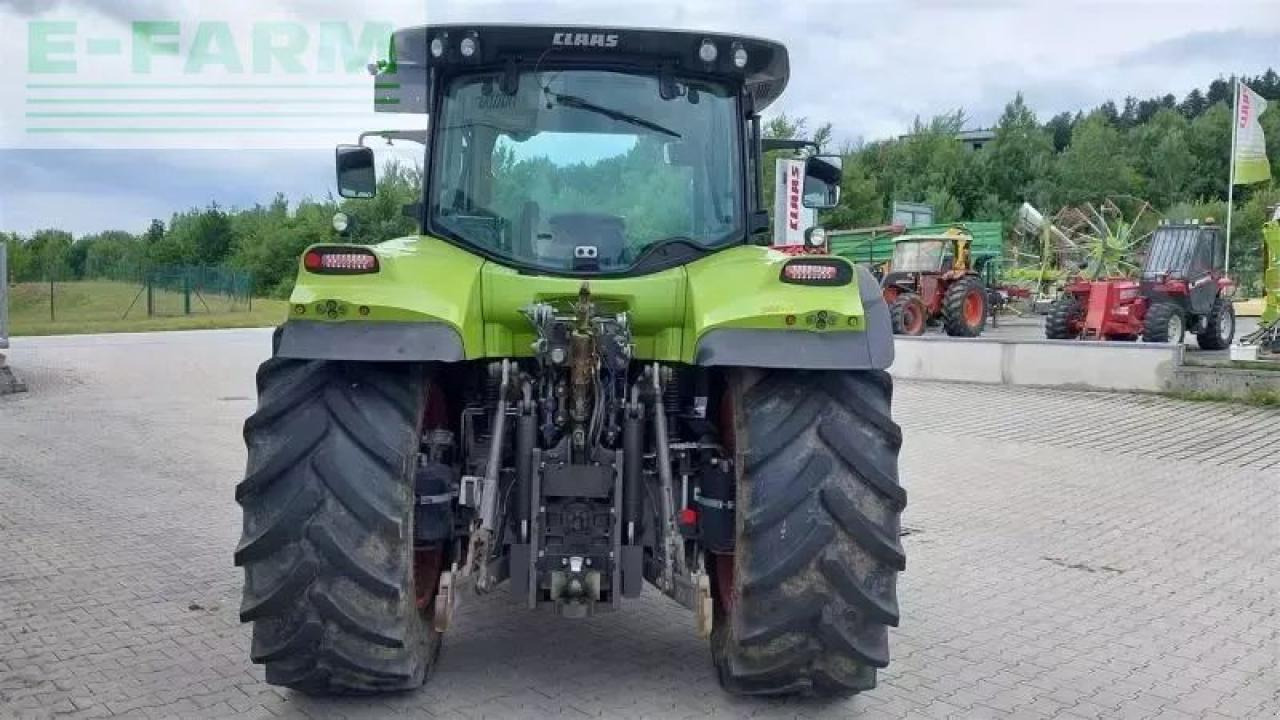 Farm tractor CLAAS arion 650