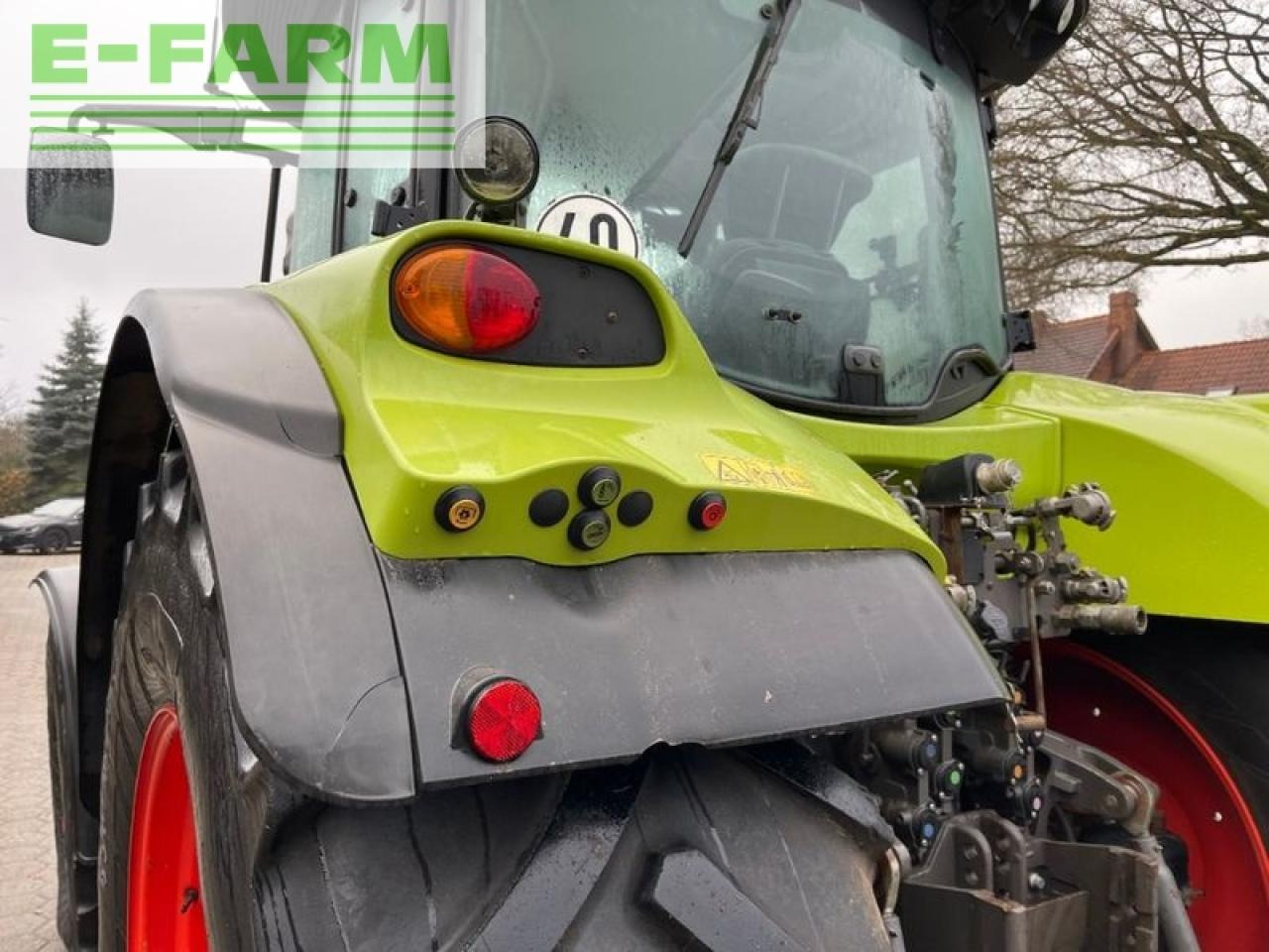 Farm tractor CLAAS arion 650