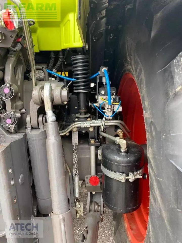 Farm tractor CLAAS arion 650