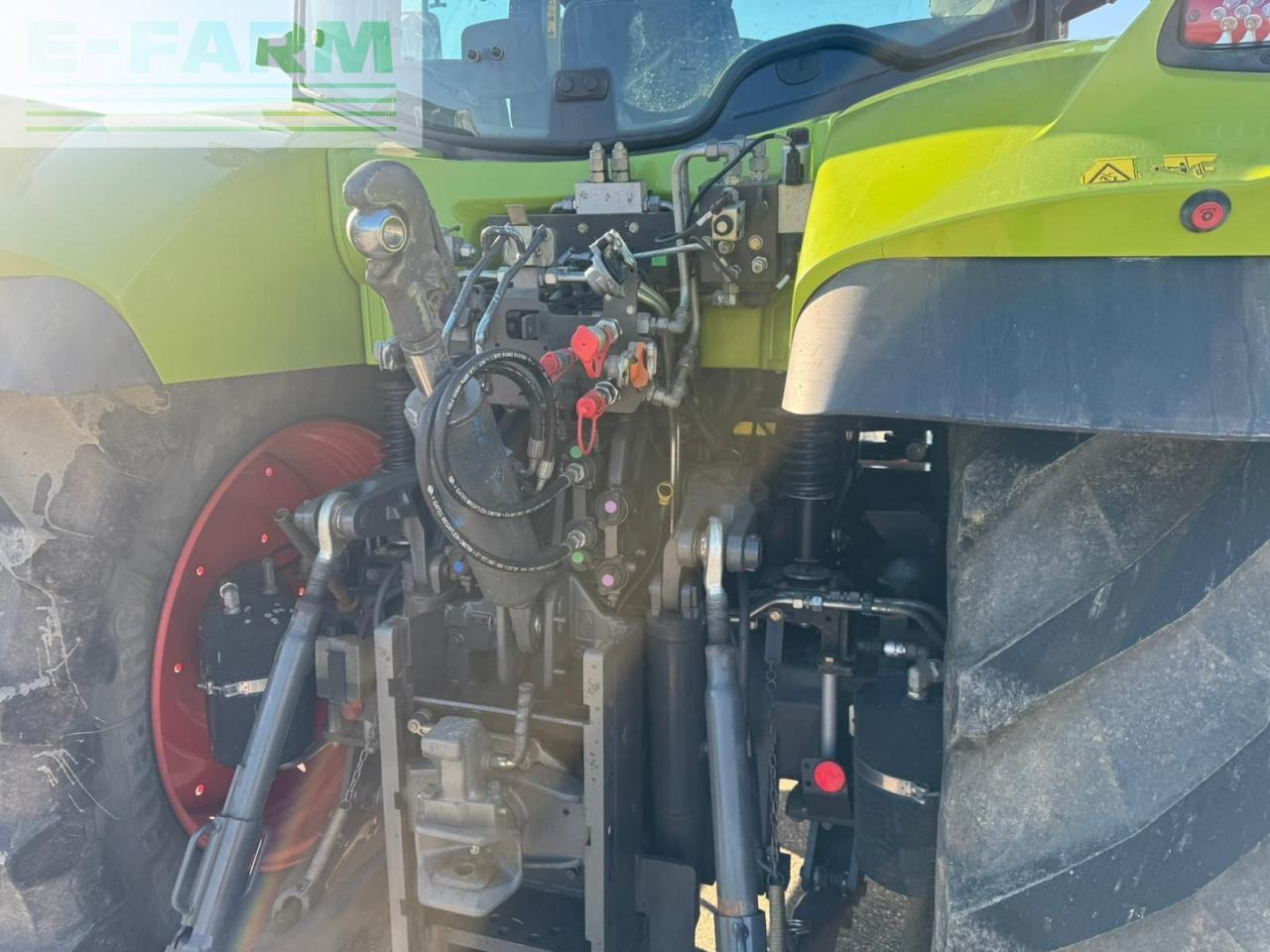 Farm tractor CLAAS arion 650