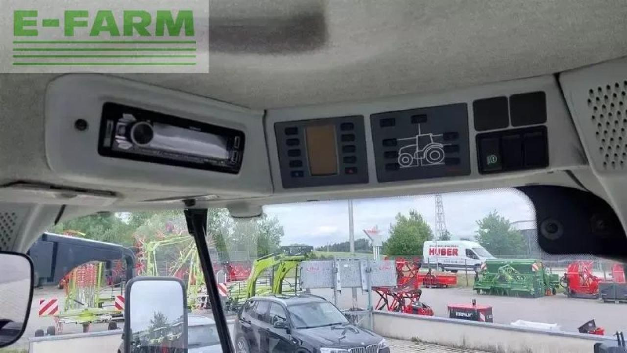 Farm tractor CLAAS arion 650