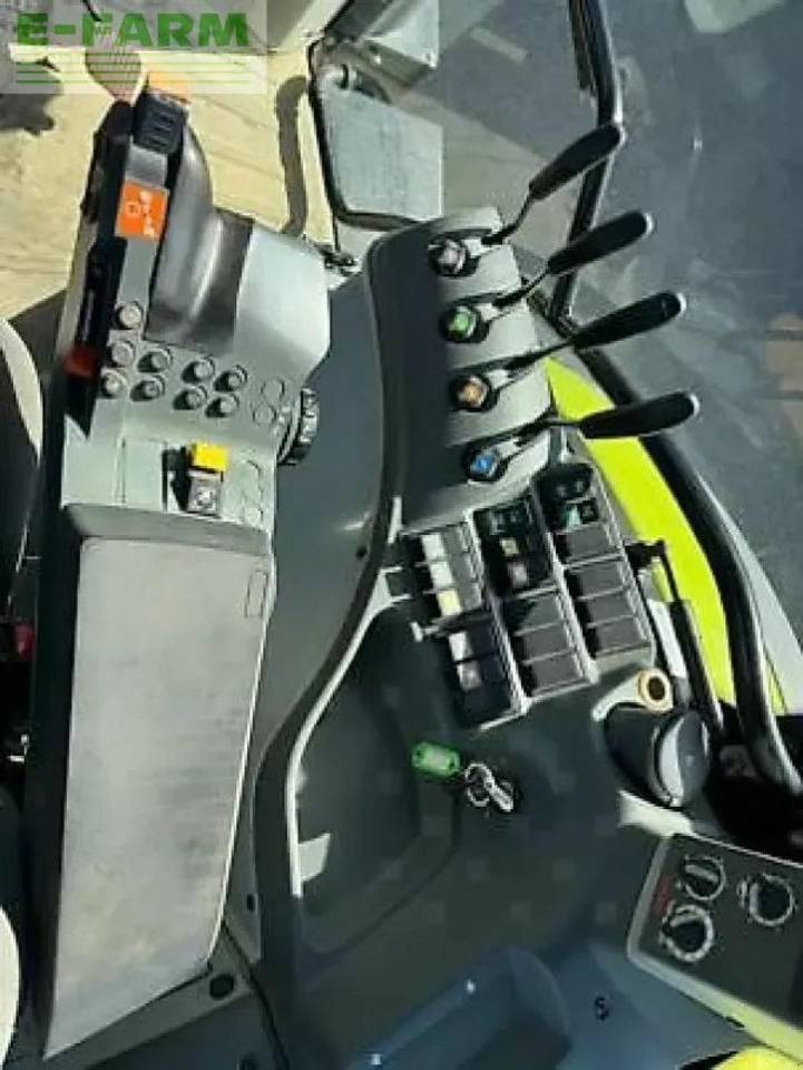 Farm tractor CLAAS arion 650