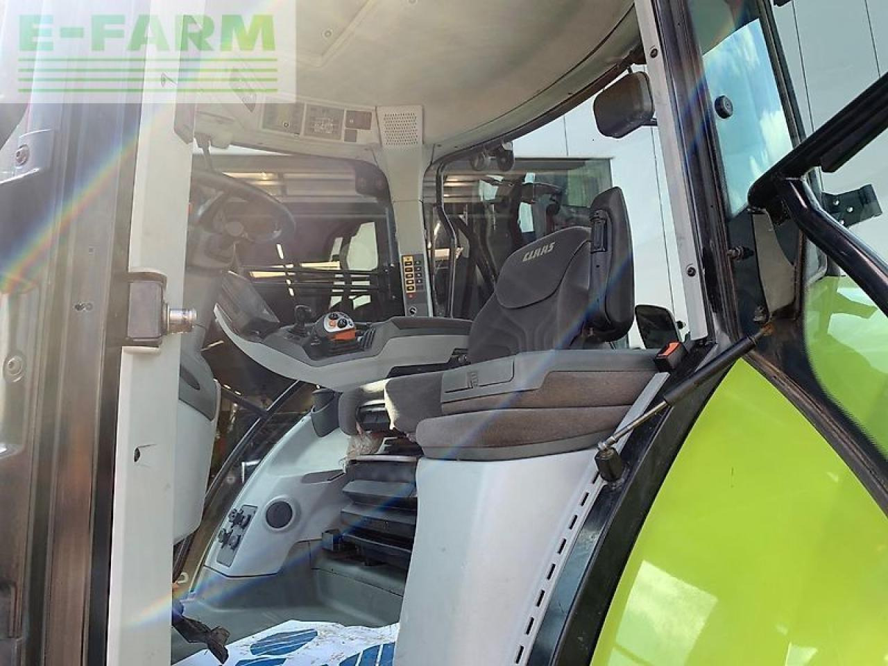Farm tractor CLAAS arion 650 cebis hexa CEBIS