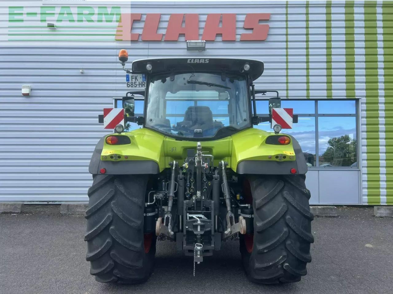 Farm tractor CLAAS arion 650 concept