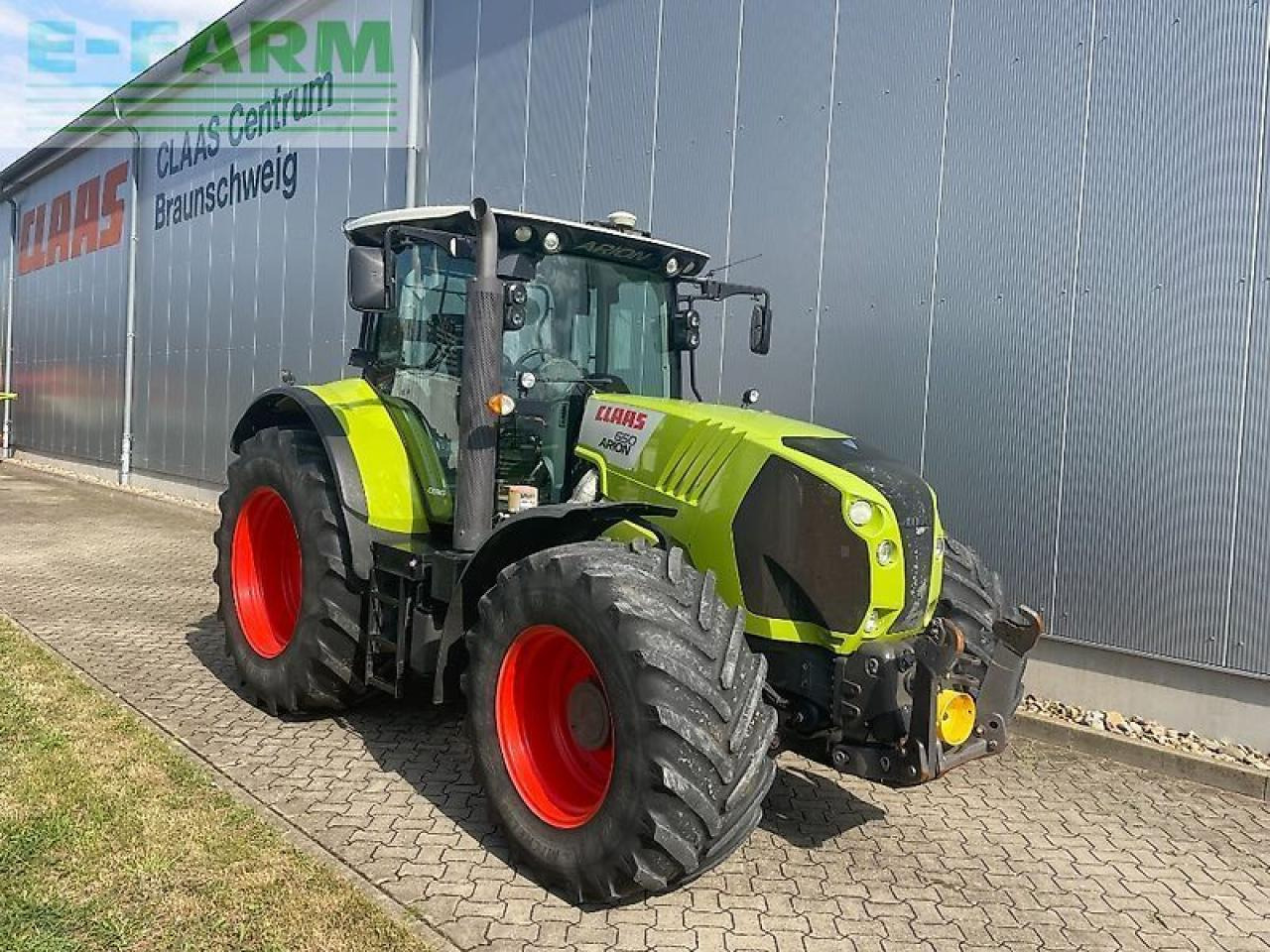 Farm tractor CLAAS arion 650 hexashift