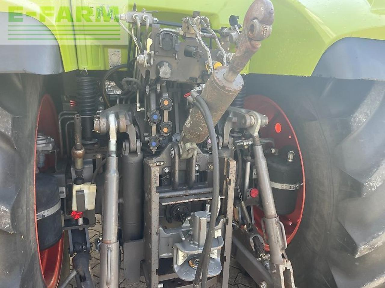 Farm tractor CLAAS arion 650 hexashift