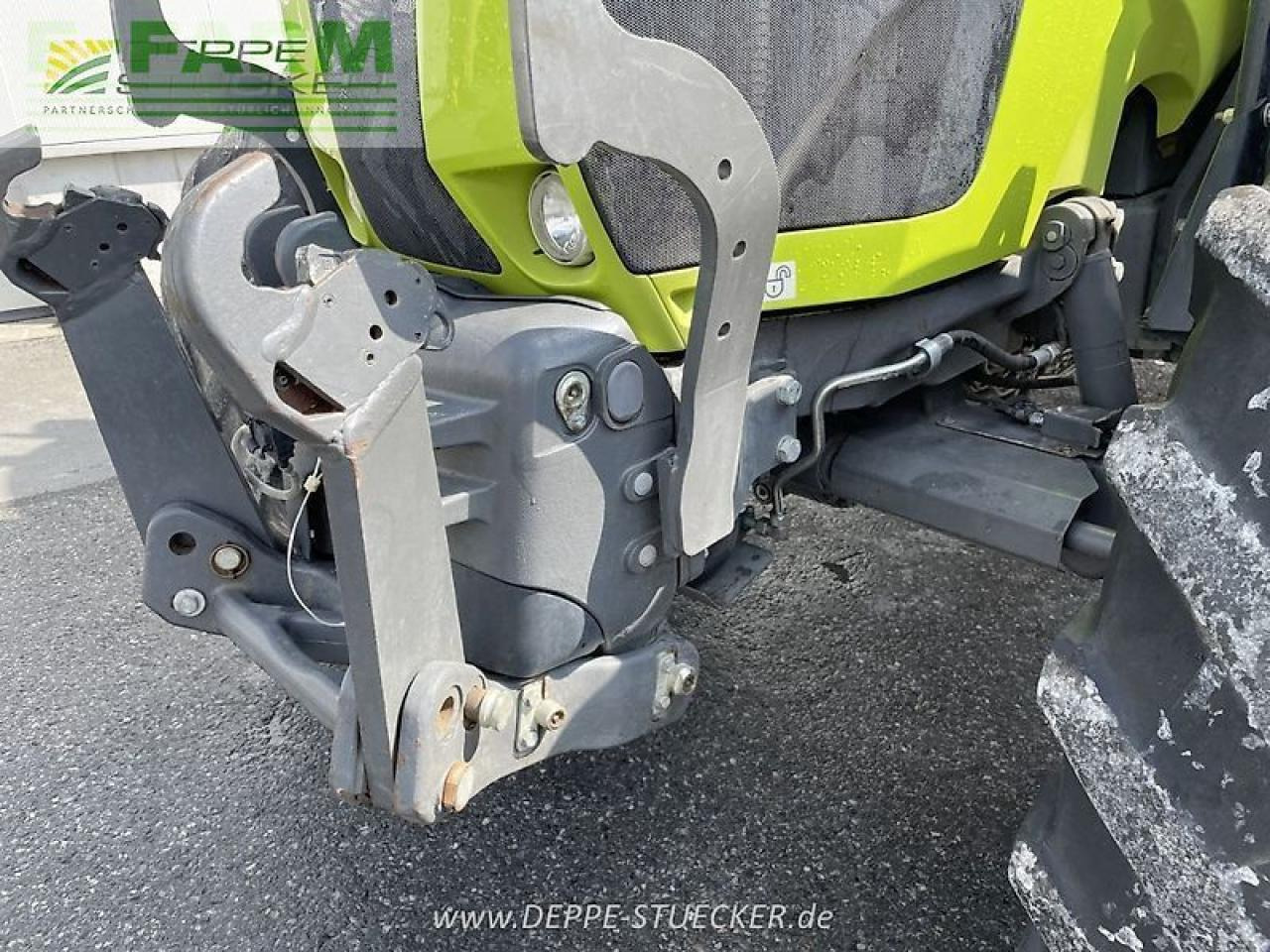 Farm tractor CLAAS arion 650 hexashift