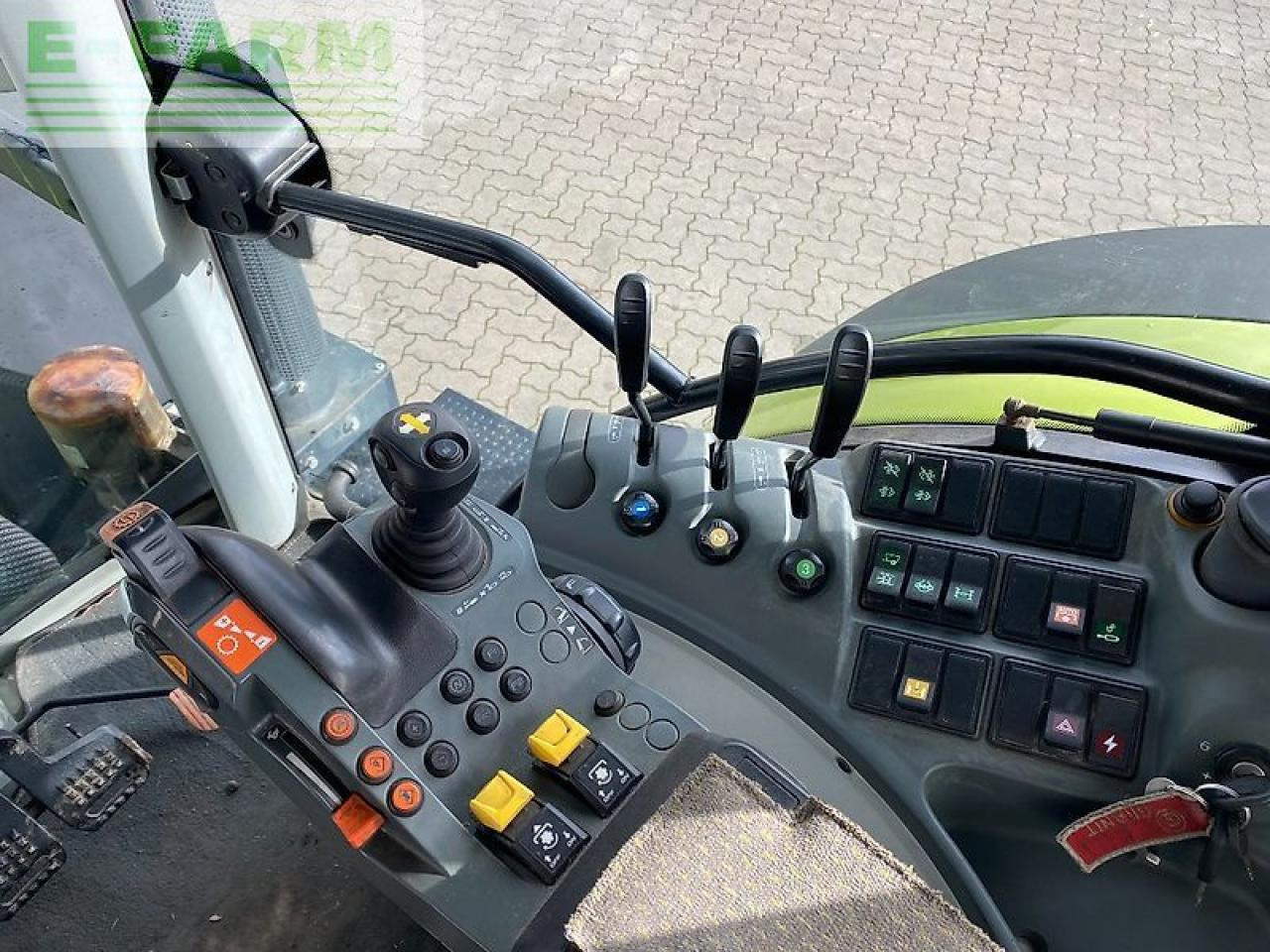 Farm tractor CLAAS arion 650 hexashift cis HEXASHIFT CIS