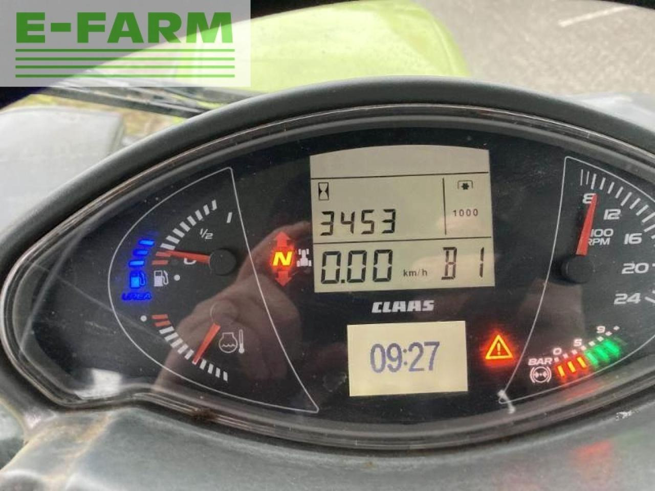 Farm tractor CLAAS arion 650 st4 hexa