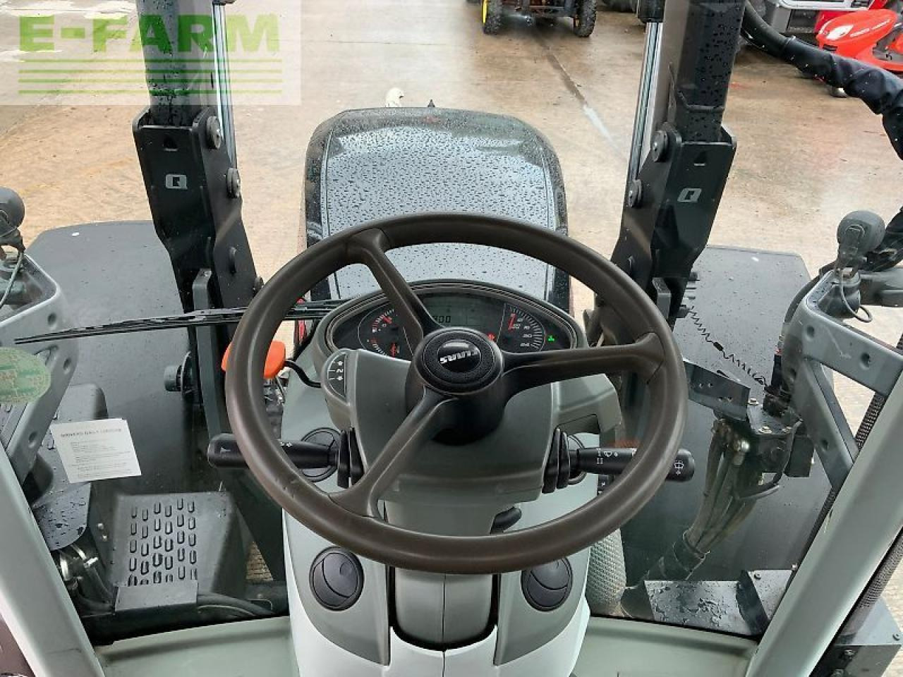 Farm tractor CLAAS arion 650 tractor (st24962)