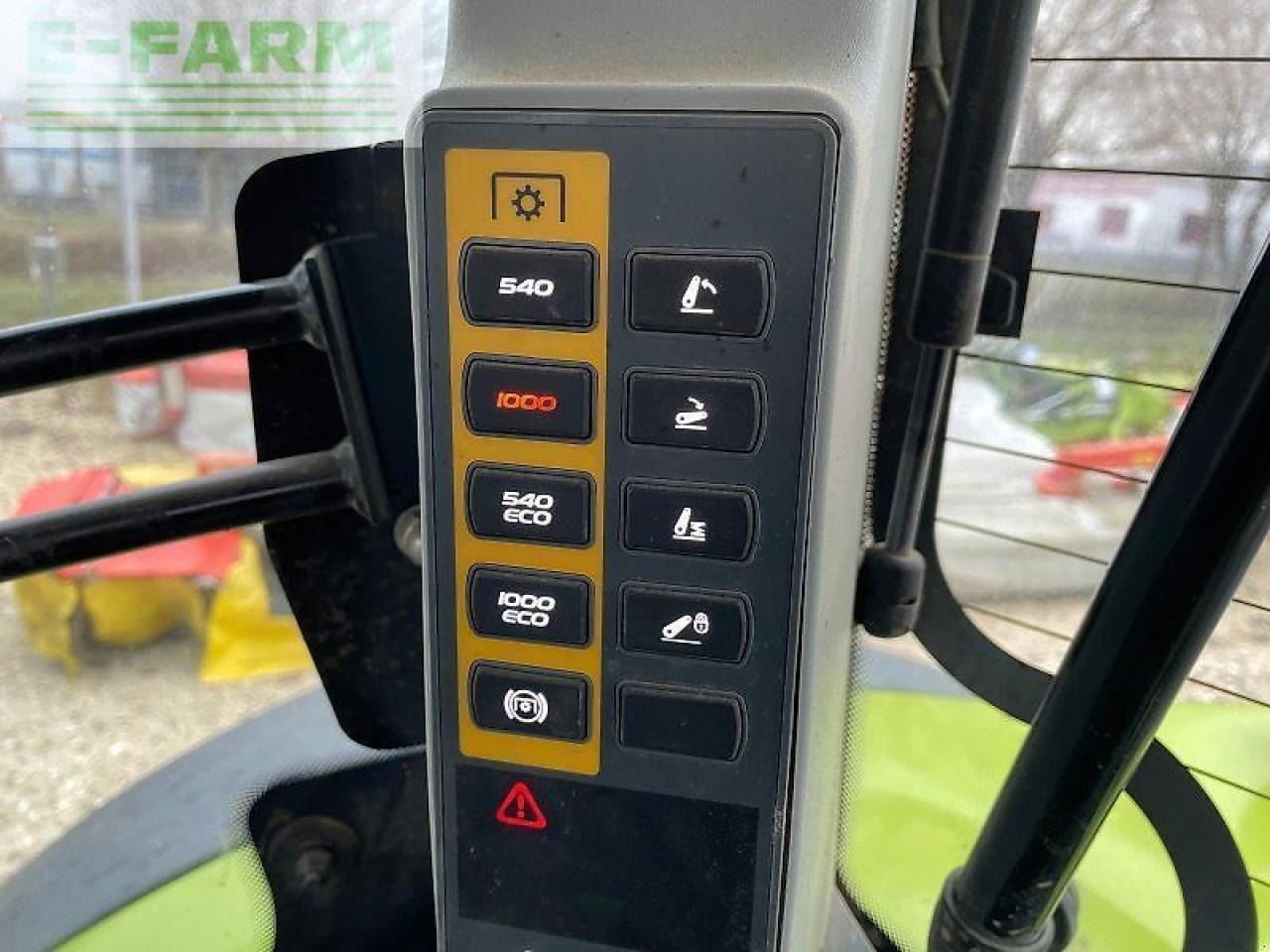 Farm tractor CLAAS arion 660 cis +
