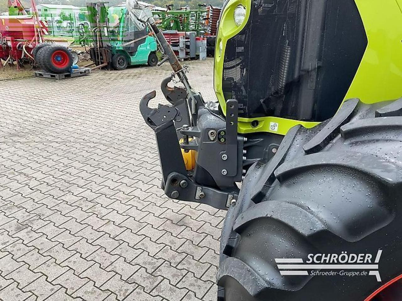 Farm tractor CLAAS arion 660 cmatic