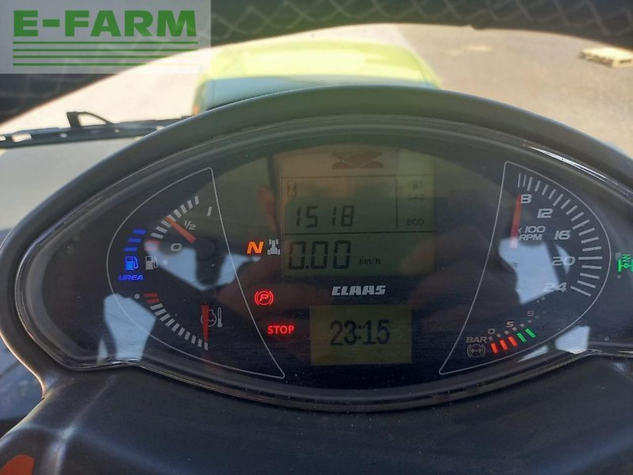 Farm tractor CLAAS arion 660 cmatic