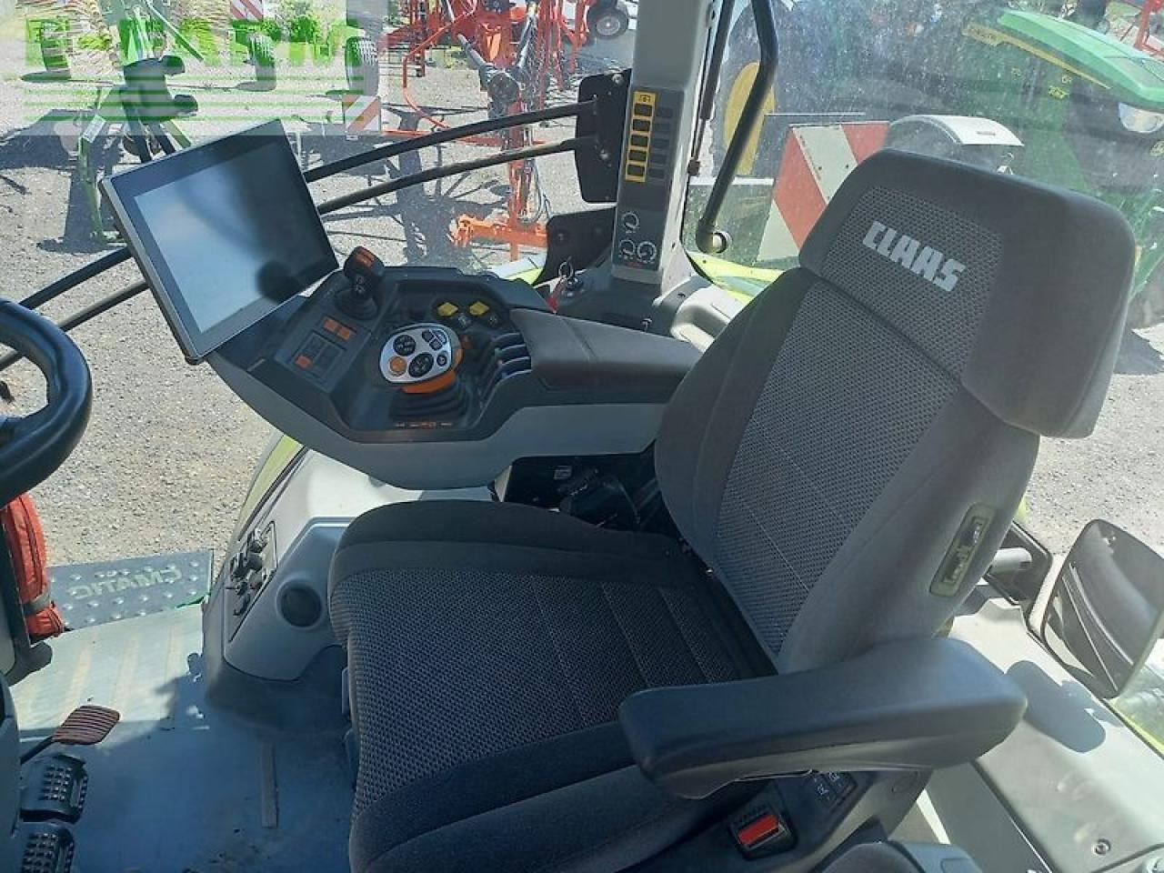 Farm tractor CLAAS arion 660 cmatic