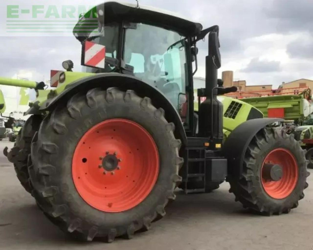 Farm tractor CLAAS arion 660 cmatic focus