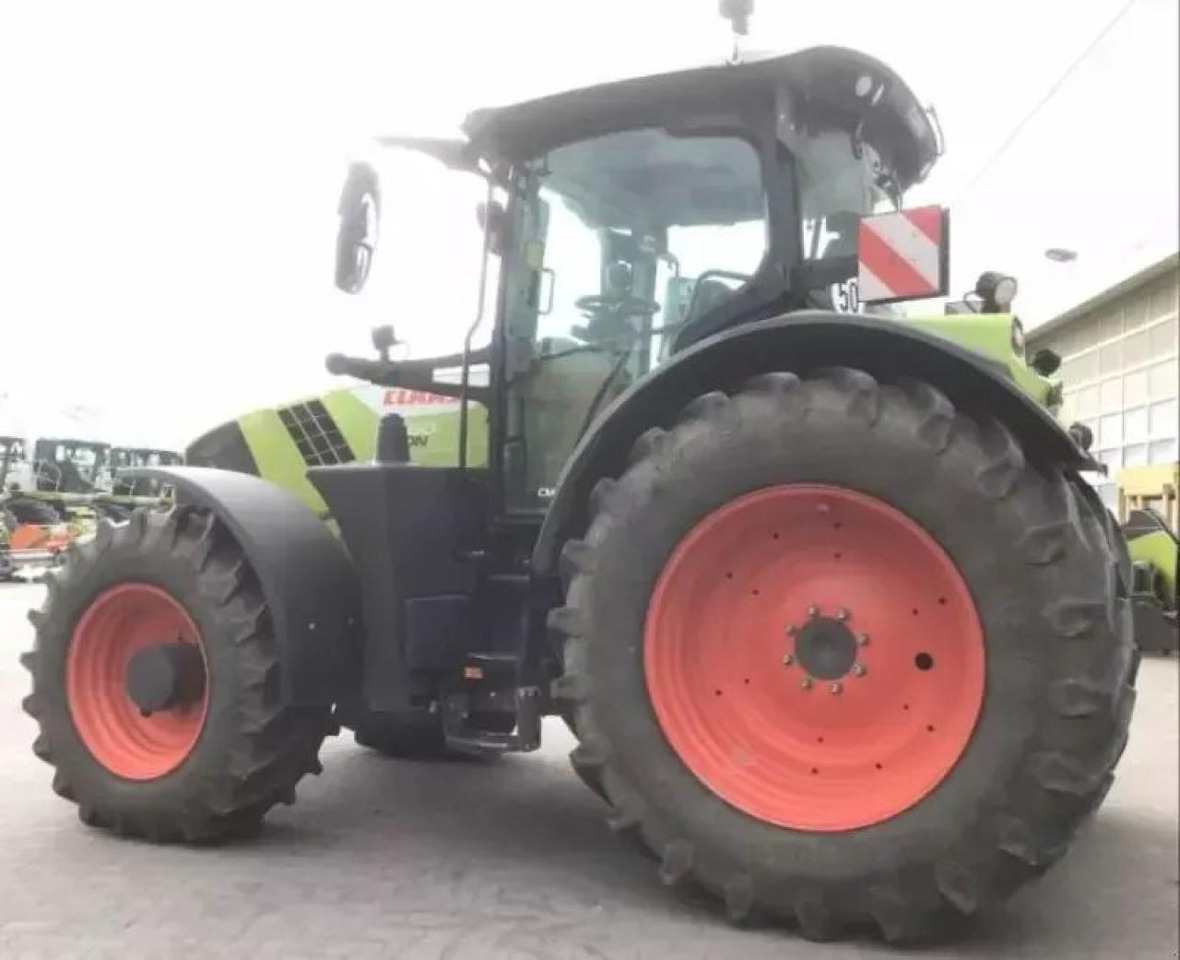 Farm tractor CLAAS arion 660 cmatic focus