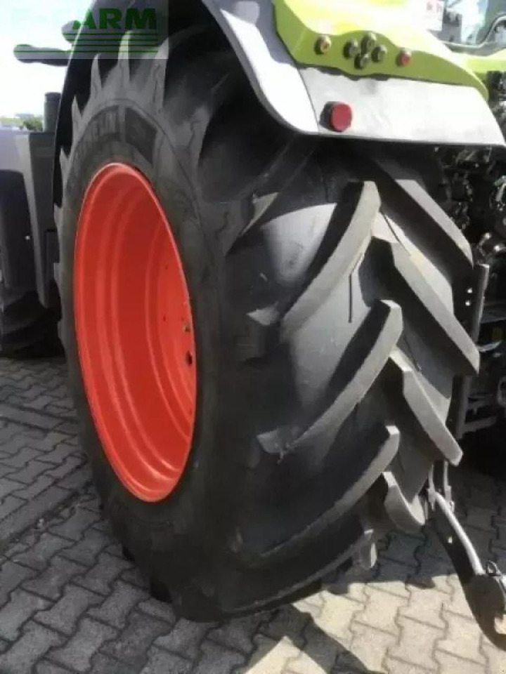 Farm tractor CLAAS arion 660 cmatic focus