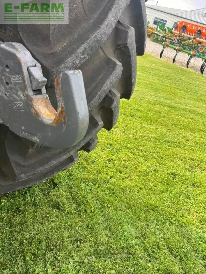 Farm tractor CLAAS axio 930