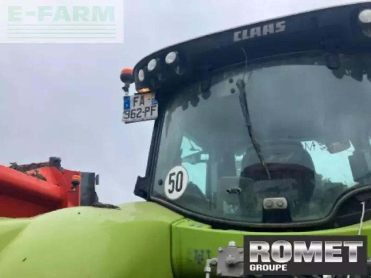 Farm tractor CLAAS axion 800