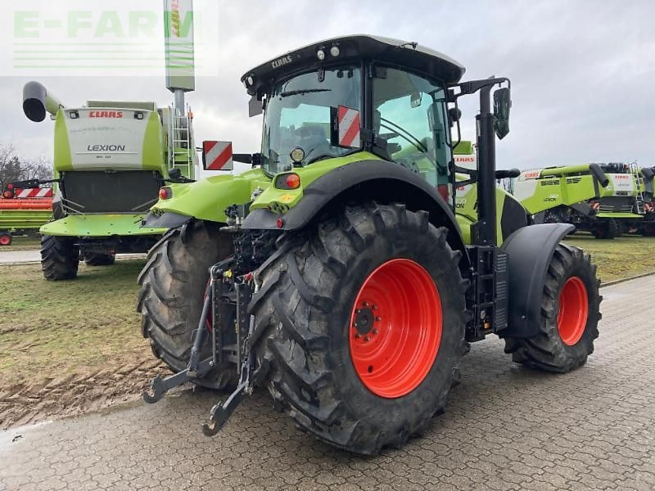 Farm tractor CLAAS axion 800 cis+