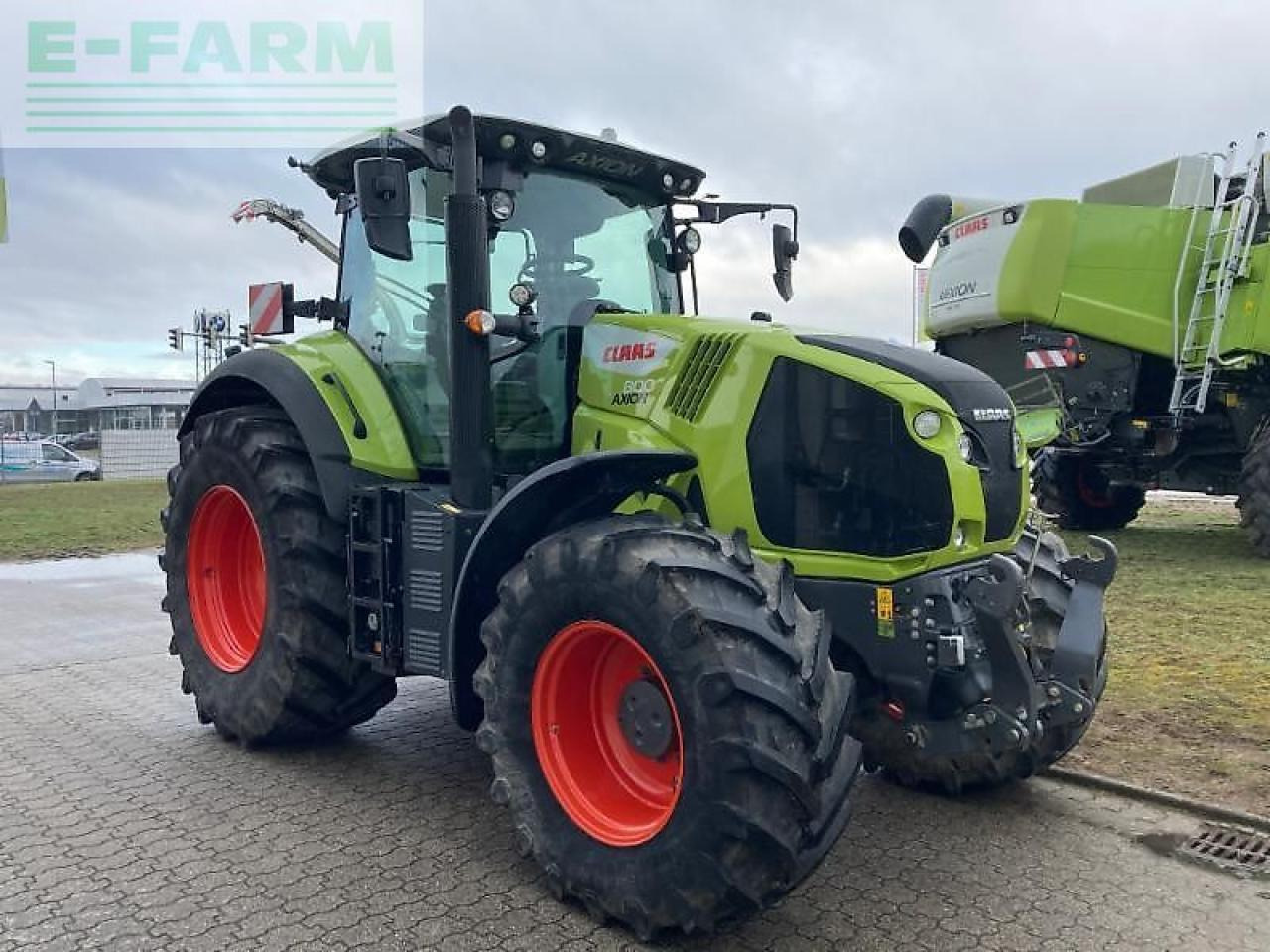 Farm tractor CLAAS axion 800 cis+