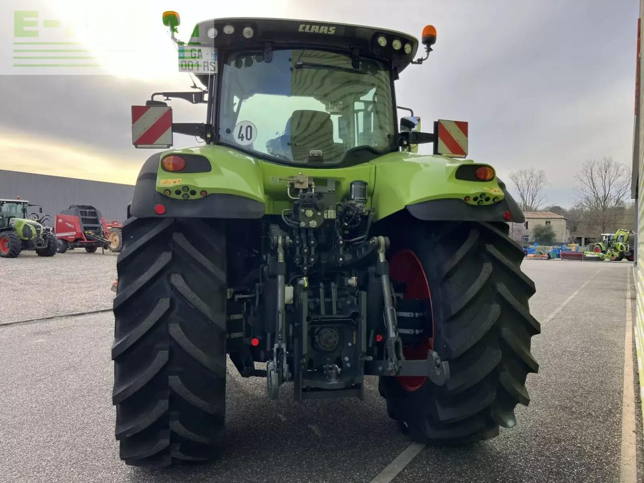 Farm tractor CLAAS axion 800 hexashift ls+